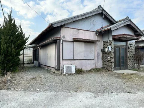 Tsu City, Osato Kubota Town (Isshinda Station) Single-story building 4DK
