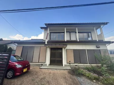 Utsunomiya City, Iida-cho (Kanuma Station) 2-story building 7DK