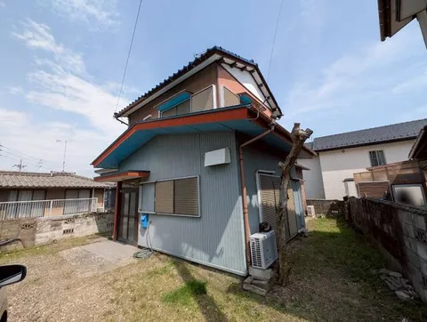 Kakamigahara City, Mitsui Higashi-cho 4-chome (Kakamigahara City Hall Front Station) 2-story building 4DK