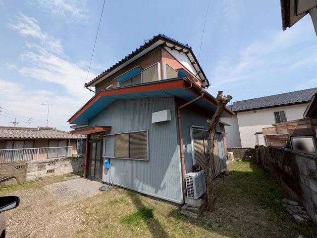 Kakamigahara City, Mitsui Higashi-cho 4-chome (Kakamigahara City Hall Front Station) 2-story building 4DK