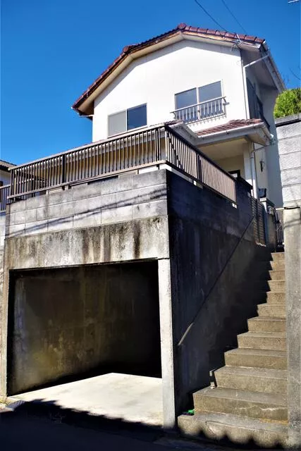 Marugame City, Iiyama Town Higashisakamoto (Sakaide Station) 2-story building 4SDK