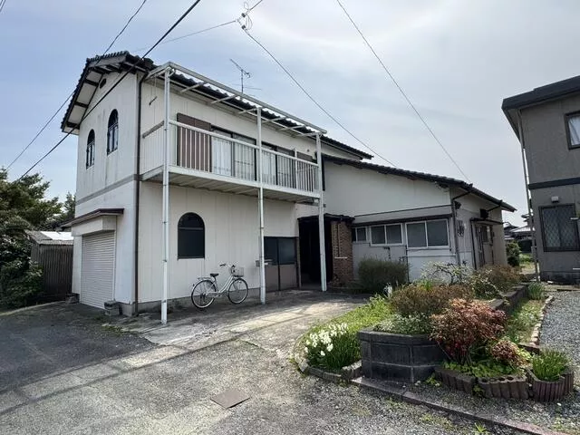 Tamana District, Nagasu Town, Oaza Kamiokishu (Nagasu Station) 2-story building 7K