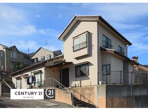 About a 3-minute walk to Terao Station! A 7DK on a high ground resistant to flooding☆ Monthly repayment amount in the 10,000 yen range