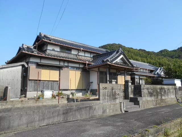 Moji Ward, Kitakyushu City, Oaza Ikawa (Komorie Station) Single-story building 4DK