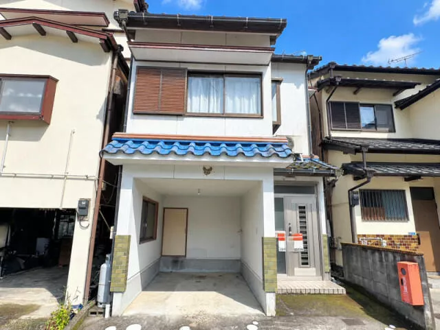 Kochi City, Yokohama Higashimachi (Sanbashi-dori Gochome Station), 2-story, 4DK