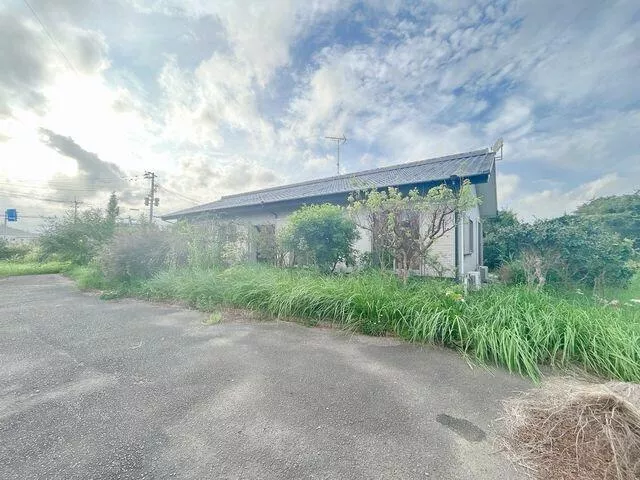 Kitanakanabe, Takanae Town, Koyu District (Takanae Station) Single-story building 4LDK