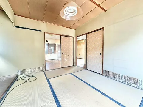 Kuki City, Kurihashi Higashi 5-chome (Kurihashi Station) 2-story building 4DK