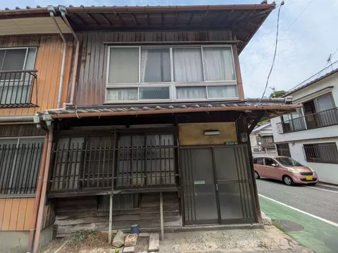 Moji 2-chome, Moji Ward, Kitakyushu City (Moji Port Station) 2-story building 5K