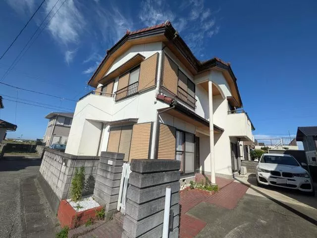 Tokushima City, Kawauchi Town, Komatsu North (Tokushima Station) 2-story building 5LDK