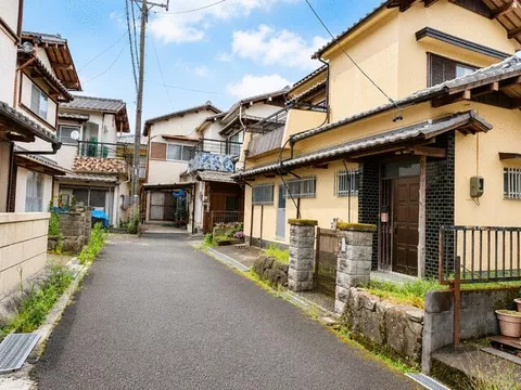 Nabari City Akamecho Joroku (Akameguchi Station) 2-story 4DK - Image 3