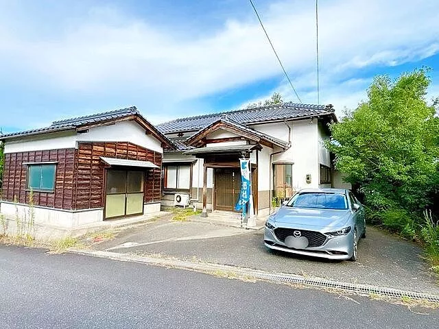 Used single-family home in Tottori City, Kano Town, Imaichi