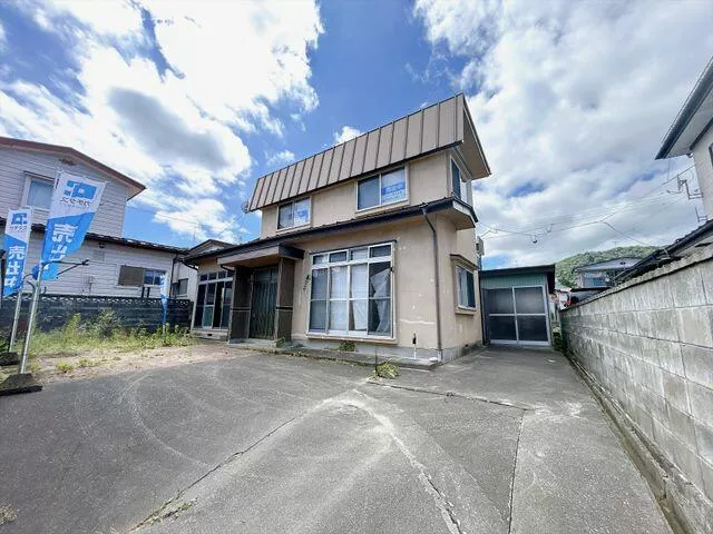 Miyako City, Sawara 3-chome (Miyako Station) 2-story building 3LDK