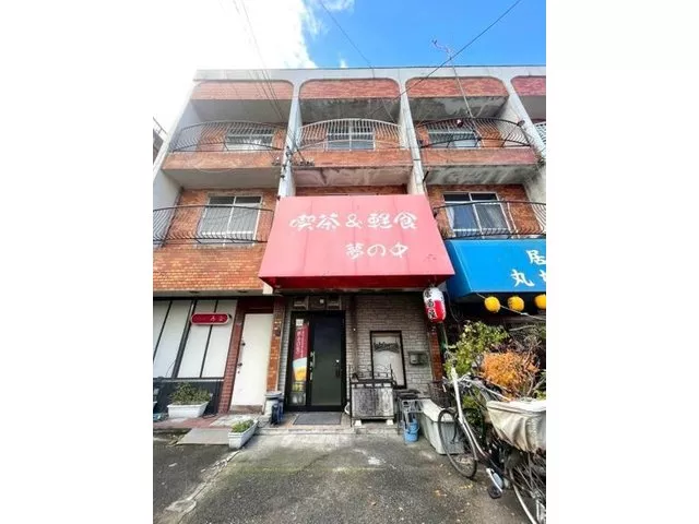 ◇ 10-minute walk from JR Kansai Main Line "Kami" Station! ◇ 4DK with first-floor store!