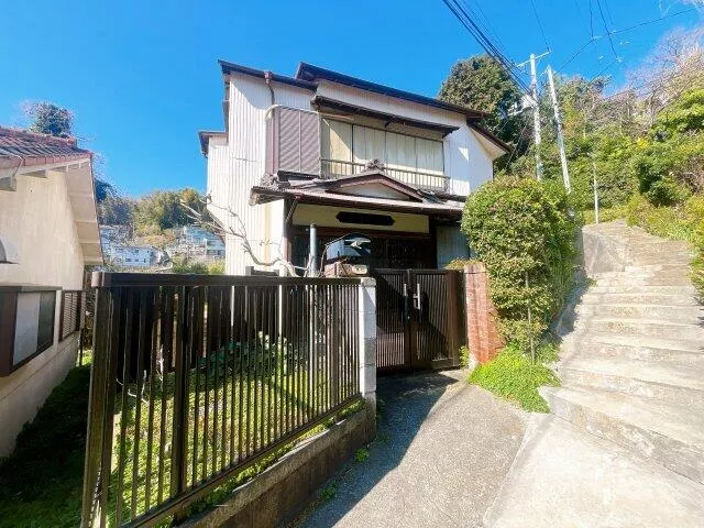 Sakamoto-cho 2-chome, Yokosuka City (Heimi Station) 2-story building 5K