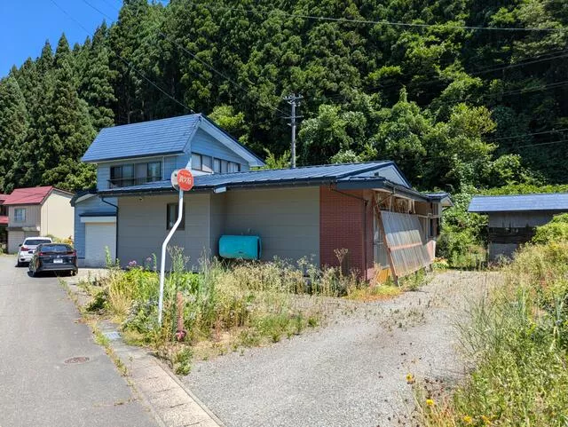 Yonezawa City Oaza Sekine (Sekine Station) 2-story 6LDK