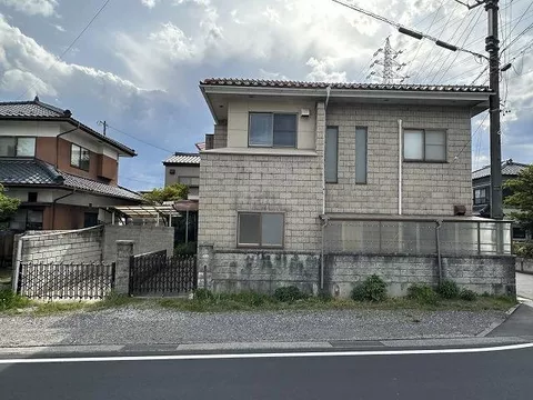 11 million yen, Akabane 3 (Okaya Station)
