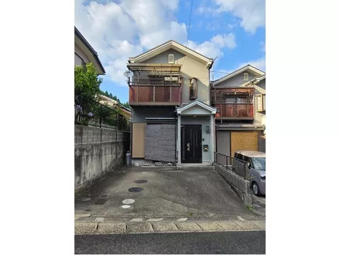 【Newly Listed on 7/14】 4LDK + Parking for 2 cars available!