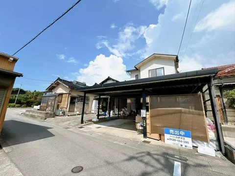 Open house event held / Limited current sale until 8/23 / With carport / Parking for 3 cars available