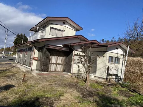 2F 4LDK, 2F, Aza Higashida Kita, Kamitadagawa, Kami-machi, Kabi-gun (Nishikogawa Sta.)

1,000,000 yen