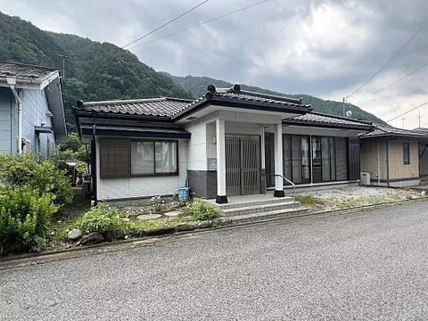 Used single-family home in Nikko City, Ashio, Torido