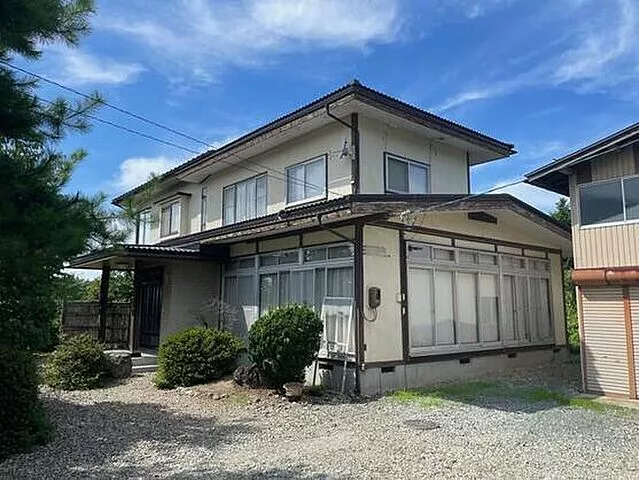 Used single-family home in Yamagata City, used house