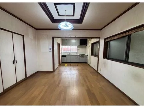 About 12 minutes on foot from JR Katamachi Line "Konoike Shinden"♪