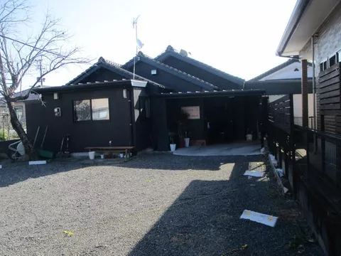 Soundproofing equipment, karaoke equipment set, air conditioning, and sofa set included!