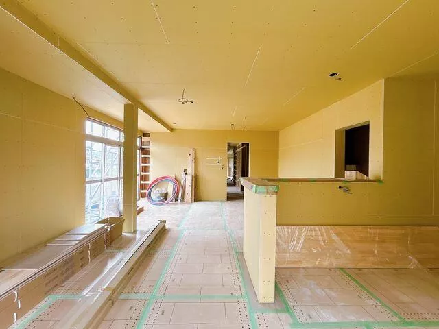 Yasugi City, Akae-cho (Arashima Station) 2-story building 6LDK