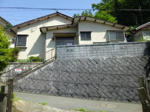 Yahatahigashi Ward, Kitakyushu City, Hagoromo Town (Space World Station) 1-story 6DK