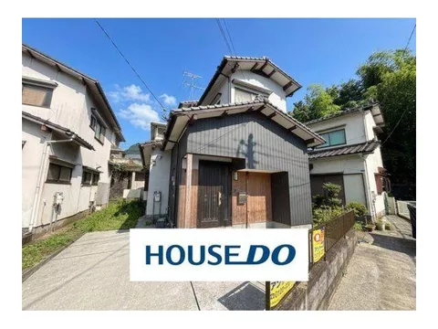 This is a used house with a history of renovation! Parking for 2 cars♪ 9 minutes on foot to Minooka Elementary School, convenient for daily life…