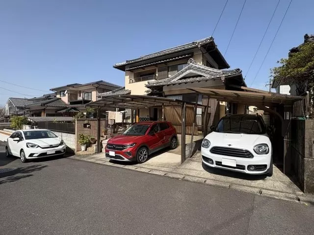 ☆ All-electric Japanese-style house ☆ South-facing road with good sunlight! ☆ Parking for 3 cars in parallel.