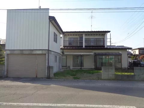 *Under negotiation* Convenient location for shopping♪