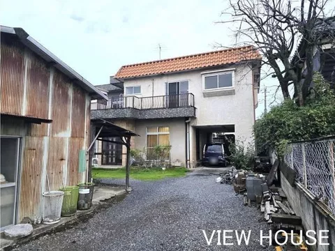 Approximately 126 tsubo of land × approximately 55 tsubo of building with 10DK! / ■ 6 minutes on foot from the station ♪ Parking available for 3 cars