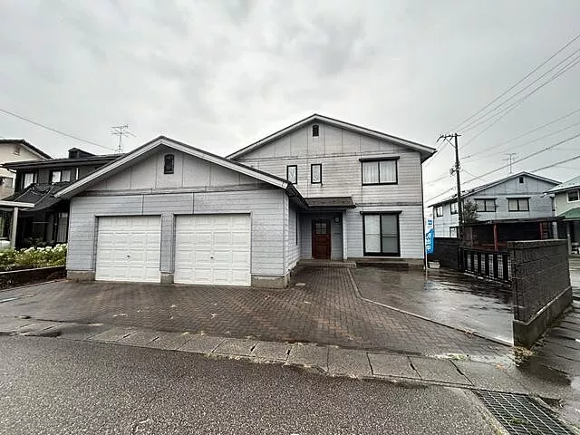 Used single-family home in Nakagawa-gun Kamiyamachi Hōshigase Shin