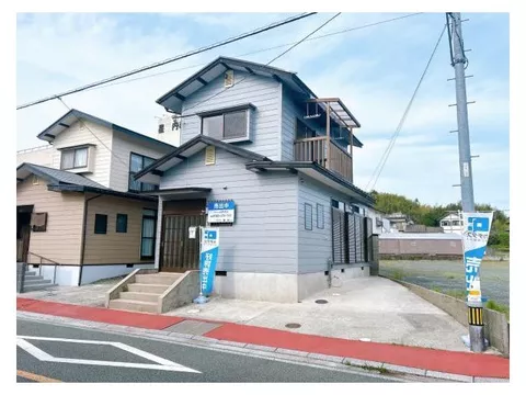 【Open house held】Interior and exterior renovated / Move-in available within the year / Water area replaced / Parking for 1 car available /