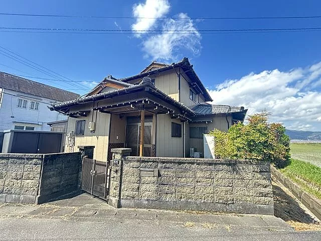 Used single-family home in Kaizu City, Nagakubo, Kaizu Town