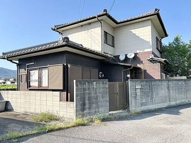 Used single-family home in Mitoyo City Toyonaka Town Okamoto