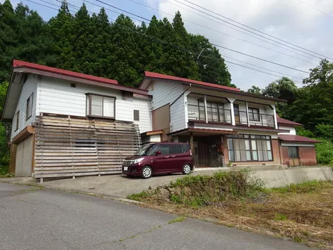 Iiyama City, Oaza Mizuho Toyo (Togari-Nagawaso Onsen Station) 2-story building 9DK