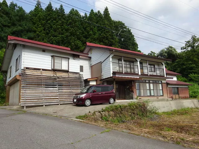Iiyama City, Oaza Mizuho Toyo (Togari-Nagawaso Onsen Station) 2-story building 9DK
