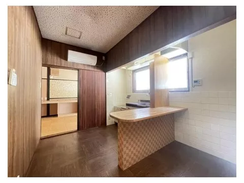 ■Significant price change! Renovation history available! Very well maintained! Supermarket about a 2-minute walk