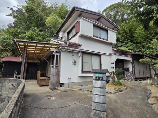 Yahatanishi Ward, Kitakyushu City, Eino-maru 4-chome (Eino-maru Station) 2-story 4DK