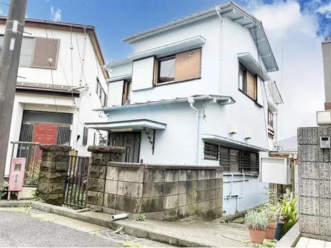 We are a real estate company that supports "I want to live like this!"