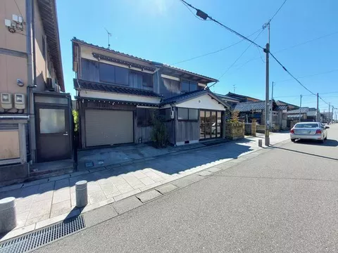 Hakusan City, Mikawahama Town (Mikawa Station), 2-story, 7LDK