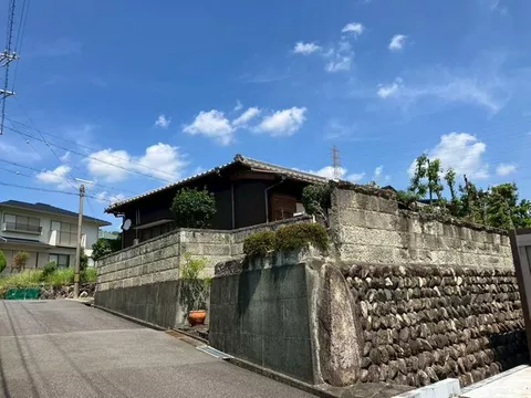 Over 50 tsubo corner lot! 7 minutes on foot to elementary school! Located in a quiet residential area with good sunlight!