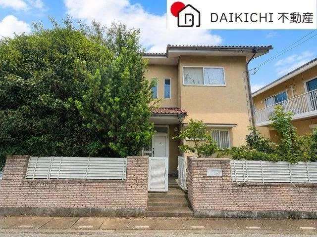 Convenient for shopping near a convenience store♪ Quiet residential area!