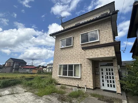 Takaoka City, Tachino (Nishi-Takaoka Station), 2-story, 3LDK