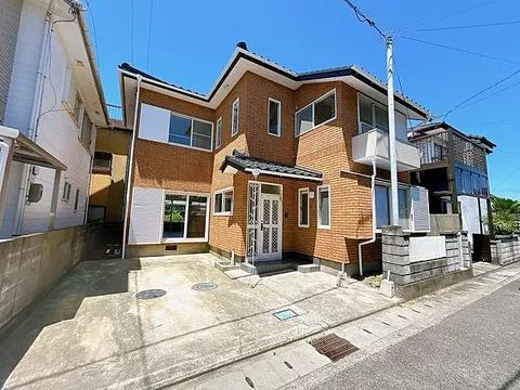 Used single-family home in Kitajima-cho, Itano-gun, Taihama, Nishinakano