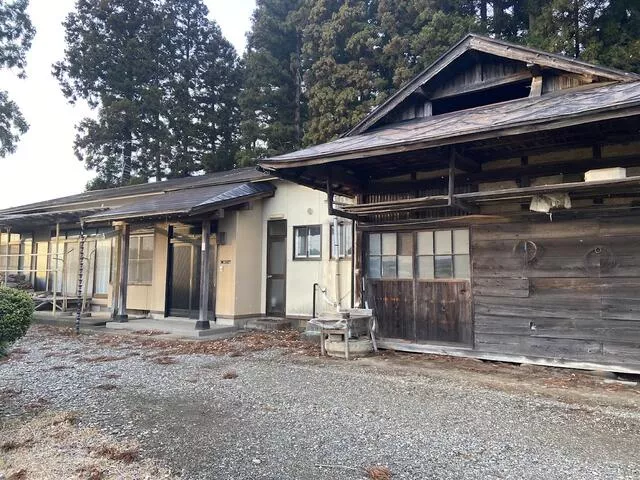 Oshu City, Mizusawa, Maeyachi (Mizusawa Station) Single-story building 6LDK