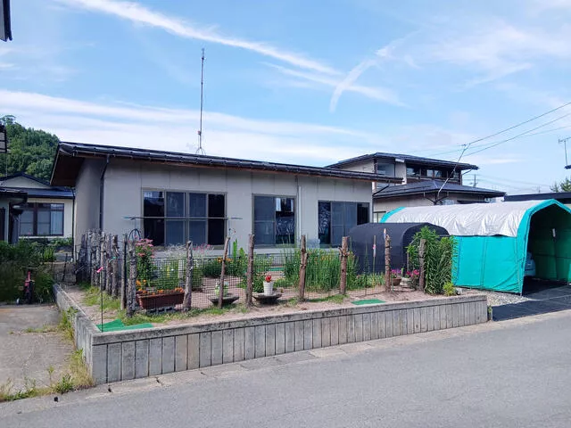 Higashiokitama District, Takahata Town, Oaza Takahata (Takahata Station) 1-story 3DK