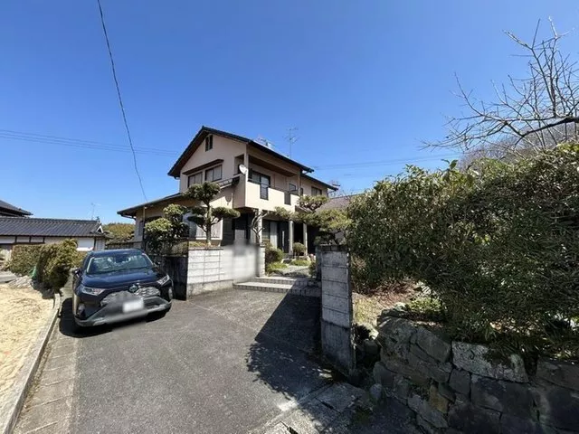 The land area is 171 tsubo, facing south with good sunlight, and there is a warehouse in a separate area; a two-story 6LDK.
